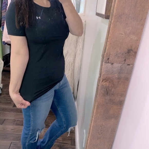 Under Armour black athletic top size small - Picture 1 of 5